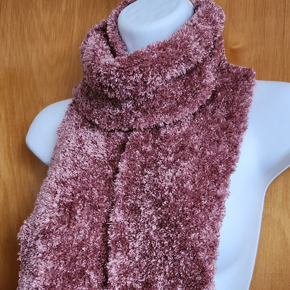 VTG Dusty Rose Scarf Acrylic